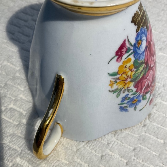 Vintage Windsor Bone China Floral Scalloped Teacup and Saucer Made in England - Picture 16 of 16